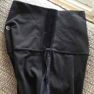 Black lulu Align size 2